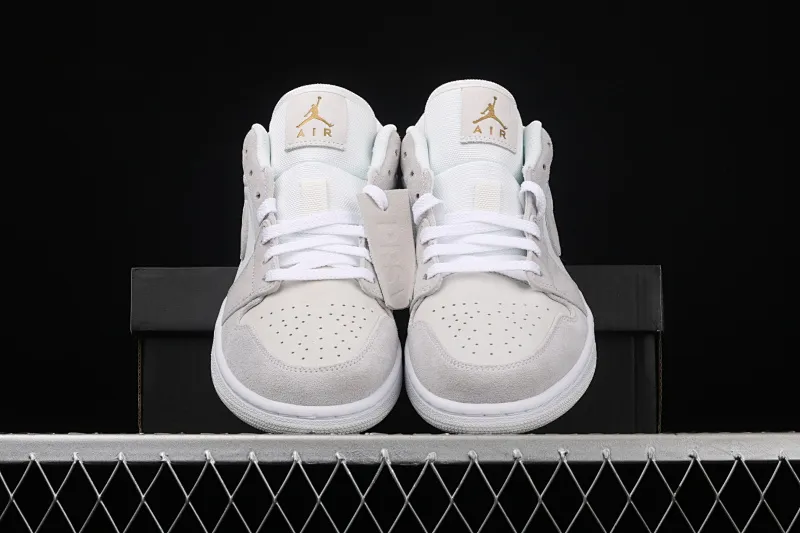 All categories Air Jordan Jordan series basketball shoes Air Jordan 1 Low Y version Air Jordan 1 Low AJ1 Joe 1 low-top top layer leather cultural and leisure sports sneakers CV3043-100